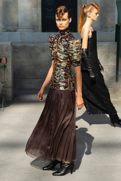 Look 40